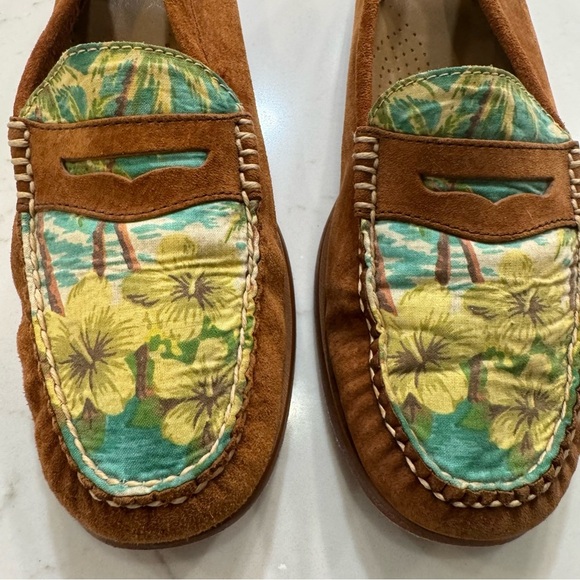 G.H. Bass Weejuns Tropic Floral Suede Leather Loafers Women's Size 11M - Picture 2 of 11